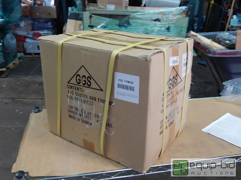 lot 5895 image: Case of AC Clutch Hub Tool Kit #1YMG5