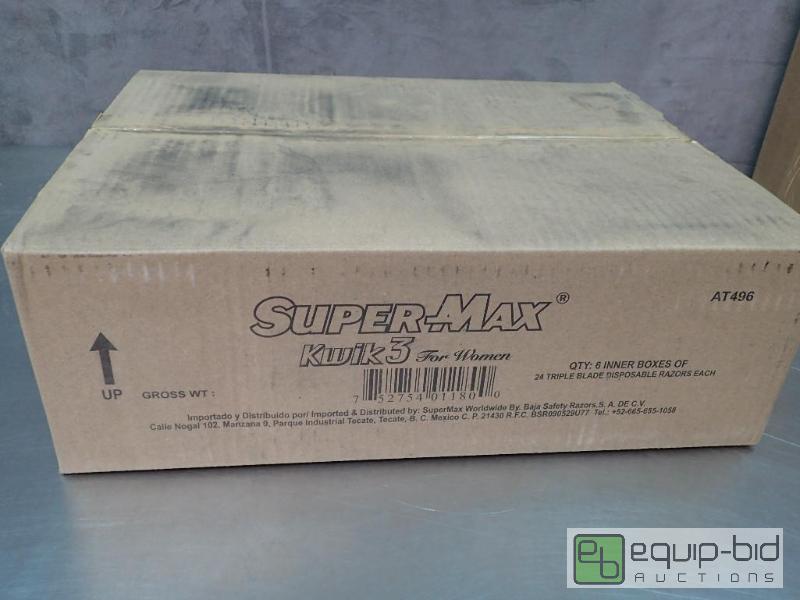 lot 6018 image: Lot of Disposable Razors