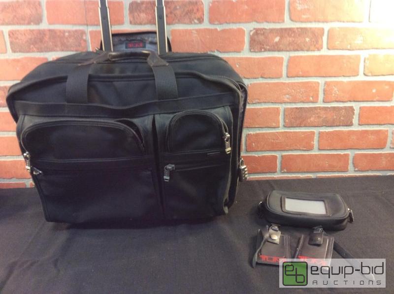 lot 106 image: Tumi&nbspLaptopFile Travel Case  Quantity ...