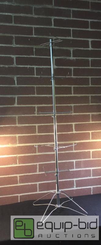 lot 133 image: 4 Tier Light weight&nbspFree Standing Spinni...