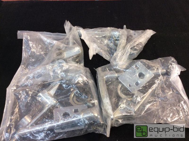 lot 158 image: Duro Dyne Handle Set  Quantity 4 Sets Item#...