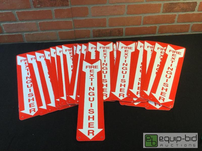 lot 202 image: Vertical Plastic Fire Extinguisher Sign  Quan...