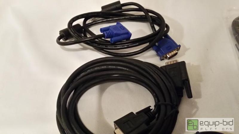 lot 24 image: 20 New Cables for Printers and Monitors