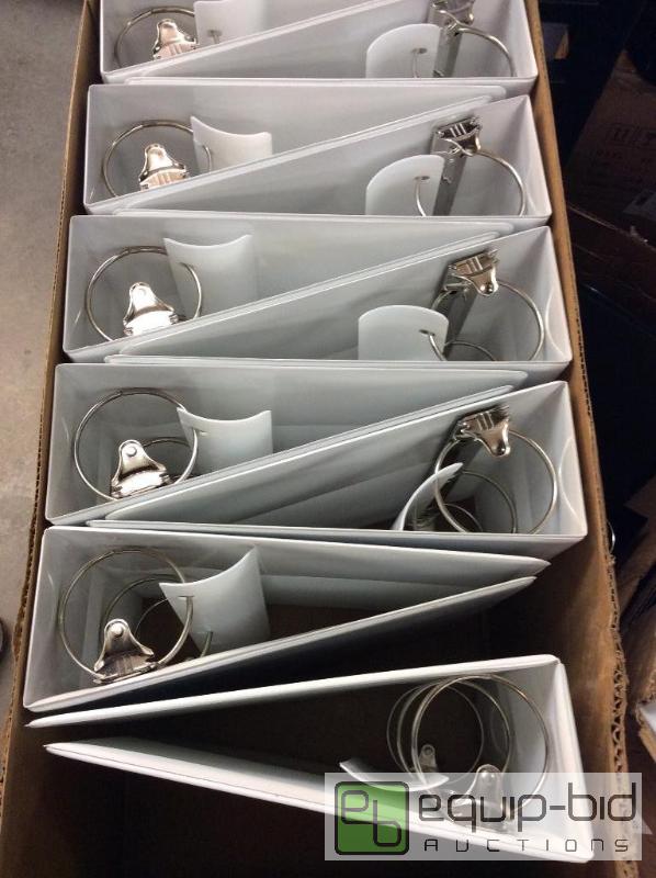 lot 89 image: Skilcraft 3-Ring View Binders  Quantity 10 C...