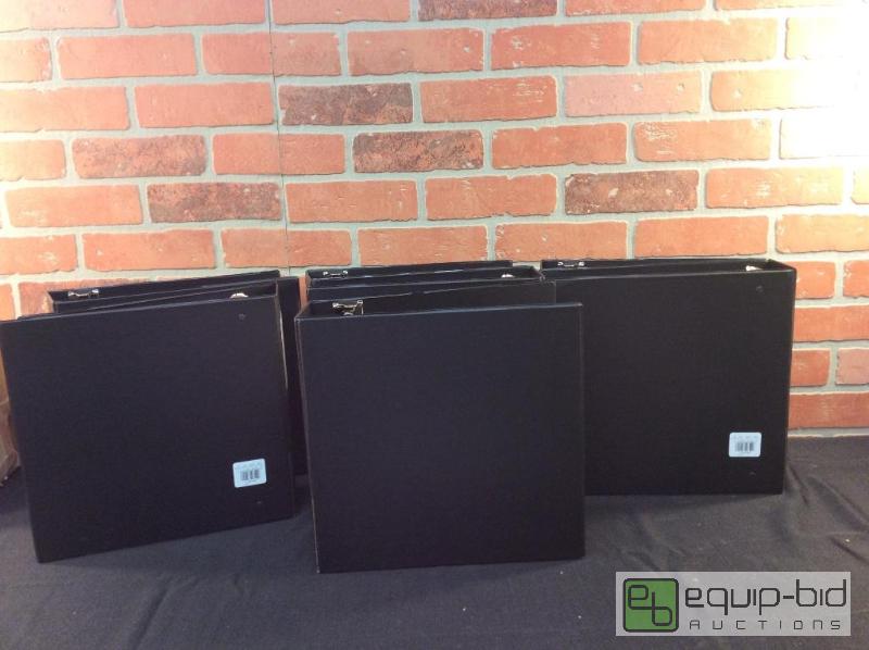 lot 91 image: Universal 3&quot Binders  Quantity 7 Color...