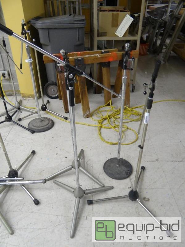 lot 2642 image: Lot of 4 microphone stands....