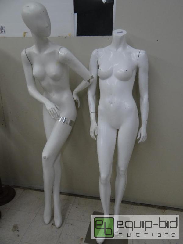 lot 2654 image: Lot of 2 mannequins....