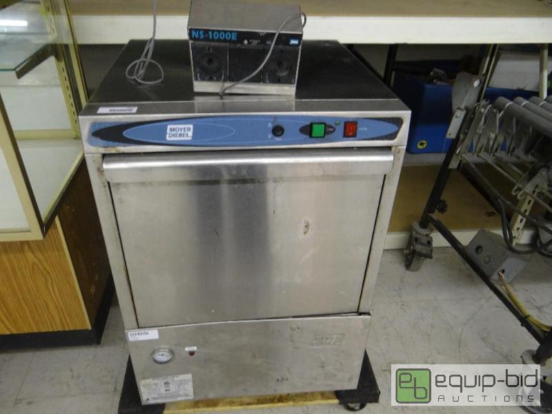 lot 2657 image: Moyer Diebel&nbsp120 volt commercial ss dis...