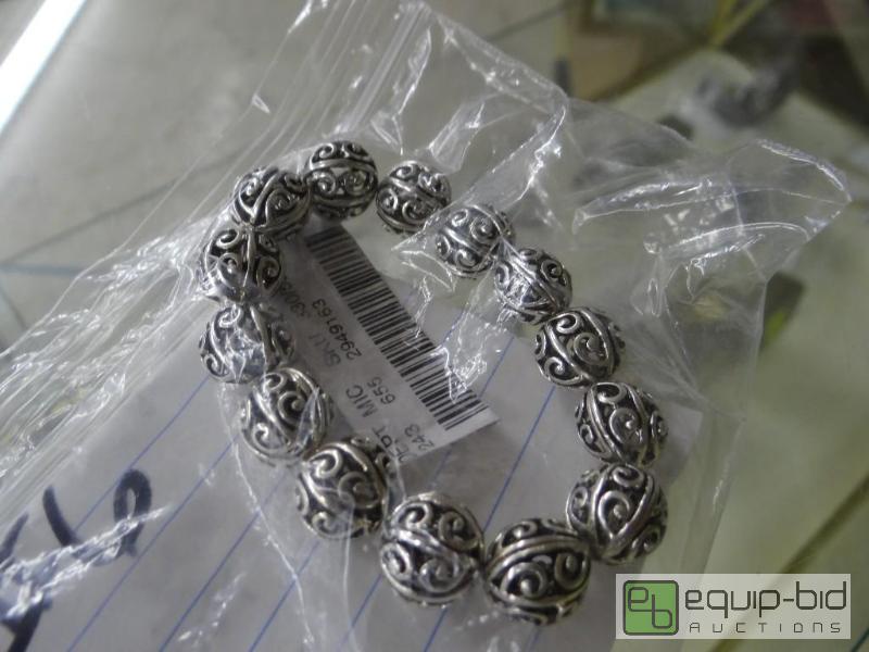 lot 2693 image: Round bead bracelet....