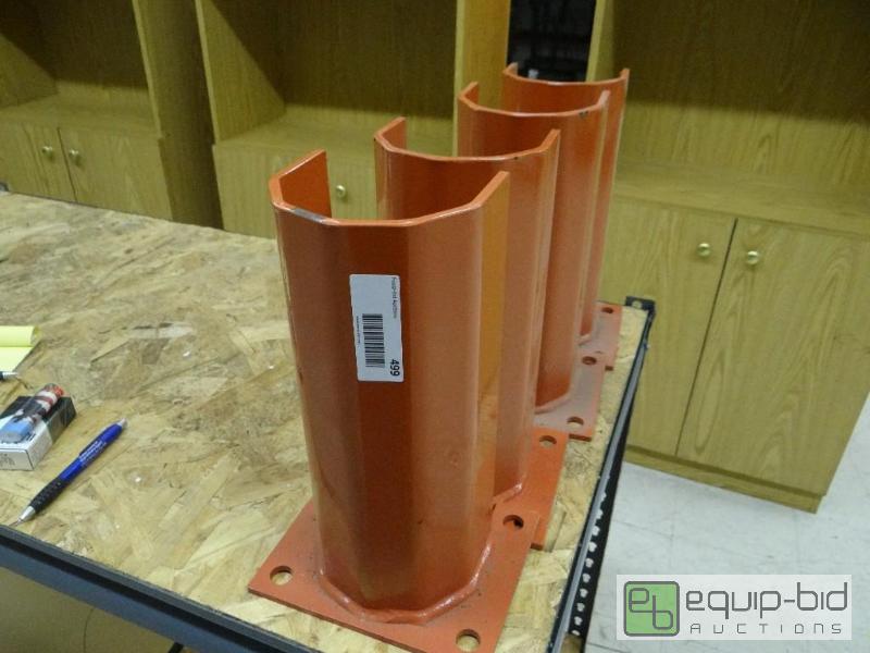 lot 499 image: Lot of 4 new pallet rack leg protectors....