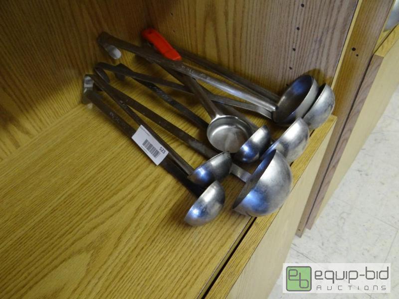 lot 523 image: Lot of 9 various size ladles....