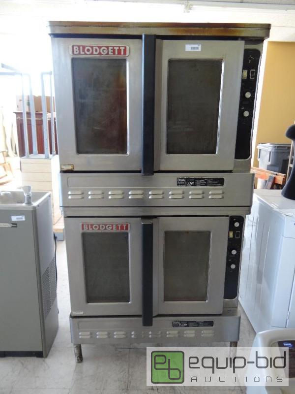 lot 543 image: Blodgett double stack convection ovens.  Nat ...