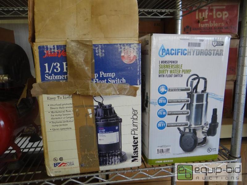 lot 559 image: Lot of 2 submersible pumps. Untested....