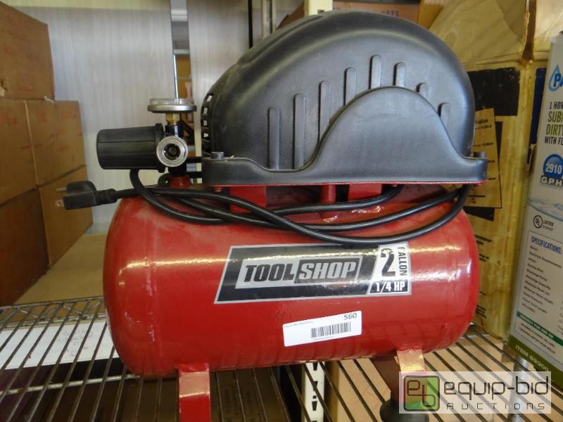 lot 560 image: Tool Shop 2 gallon air compressor.  This comp...
