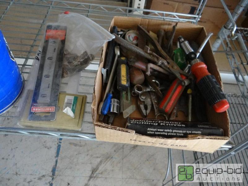 lot 575 image: Lot of misc. tools and air hose connections....