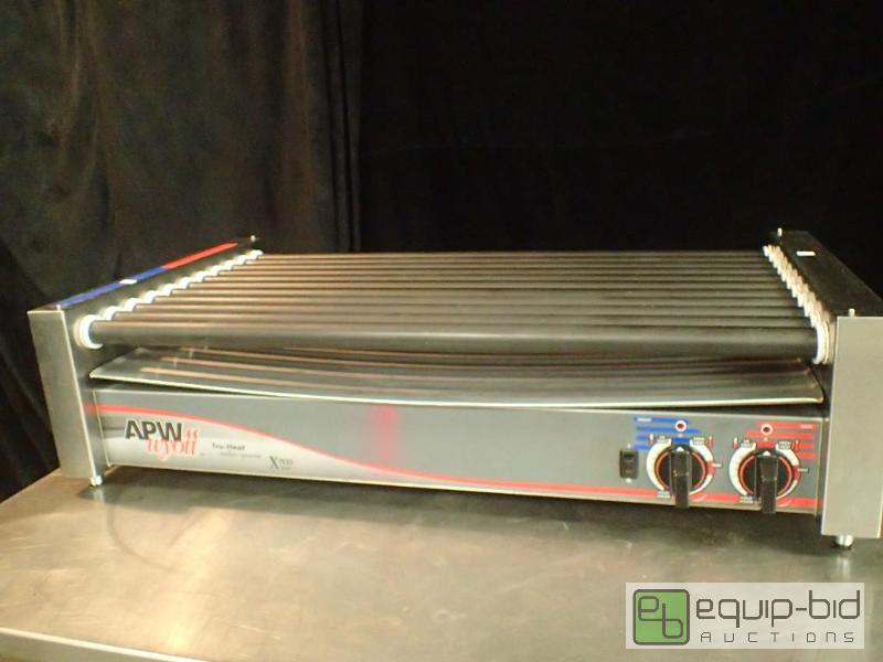 lot 3168 image: APW Wyott HRS-50 Non-Stick Hot Dog Roller Grill 30 12- Flat Top