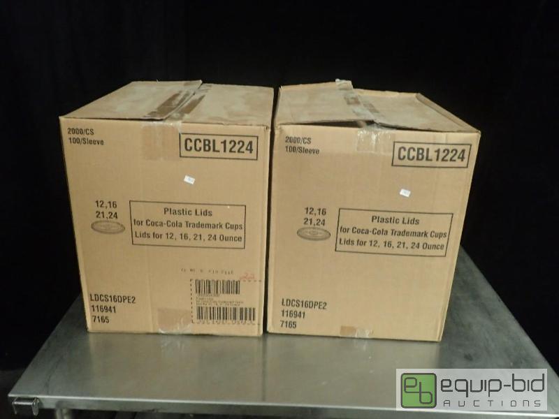 lot 3176 image: Lot of Two Cases of Plastic Lids