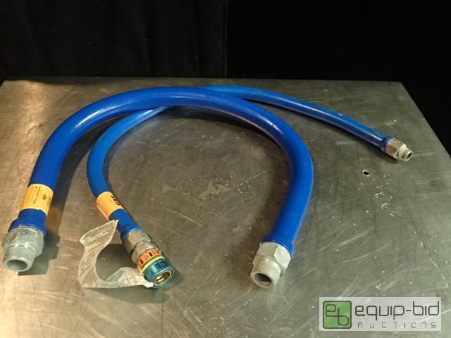 lot 4032 image: Pair of Flexible Gas Lines