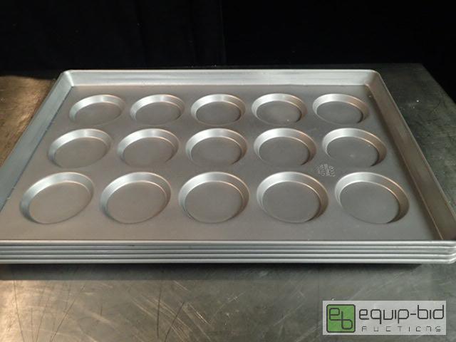 lot 4036 image: Lot of (5) Full-Sized Bun Sheet Pans