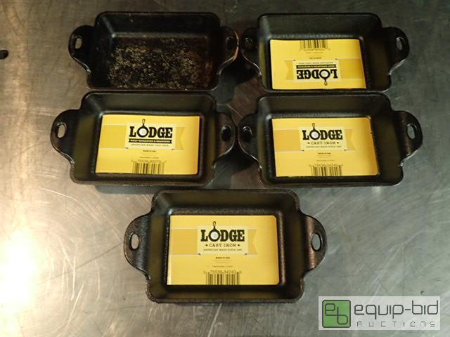 lot 4047 image: Lot of (5) Lodge 6in x 4in Iron Skillets