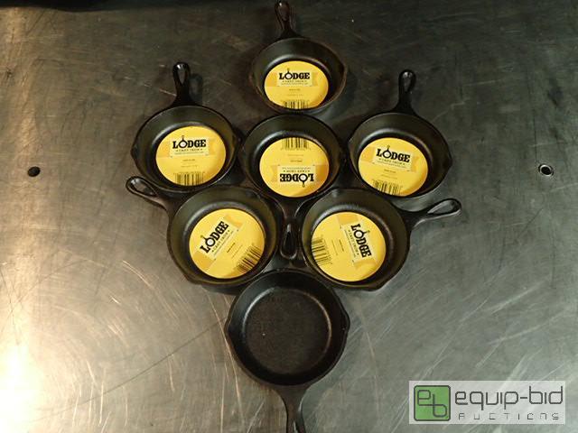 lot 4048 image: Lot of (7) Lodge 5in Cast Iron Skillits