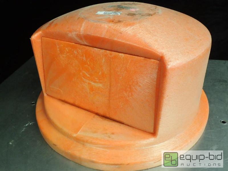 lot 1086 image: Orange Rubbermaid Trash Can Lid