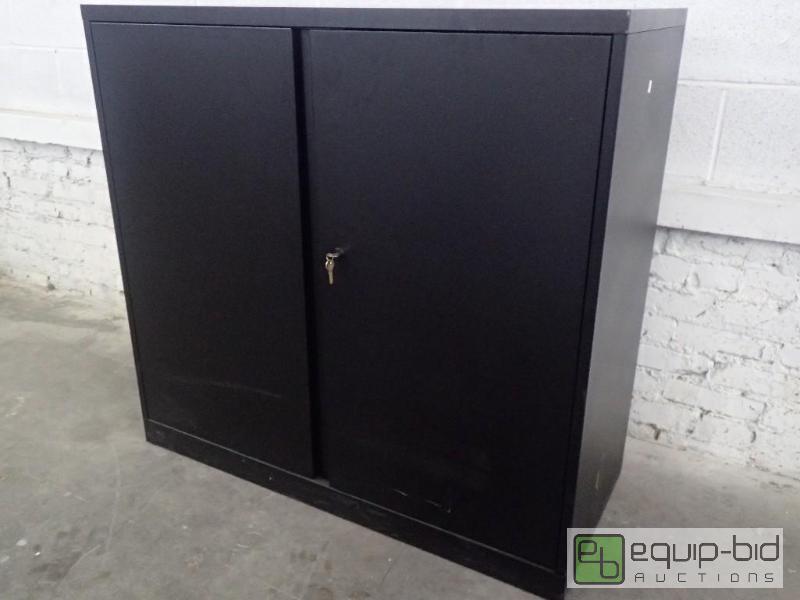 lot 3237 image: Steelcase Steel Cabinet with Keys