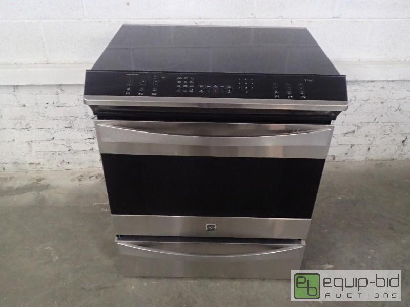 lot 3251 image: Kenmore Residential Electric 5 Burner Range and Convection