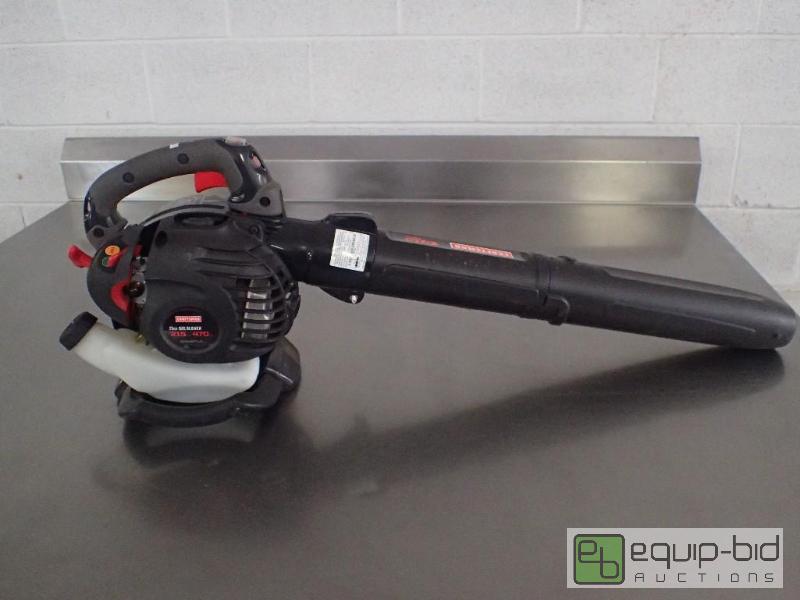 lot 3264 image: Craftsman 25cc 2-Cycle Gas Powered Leaf BlowerVac