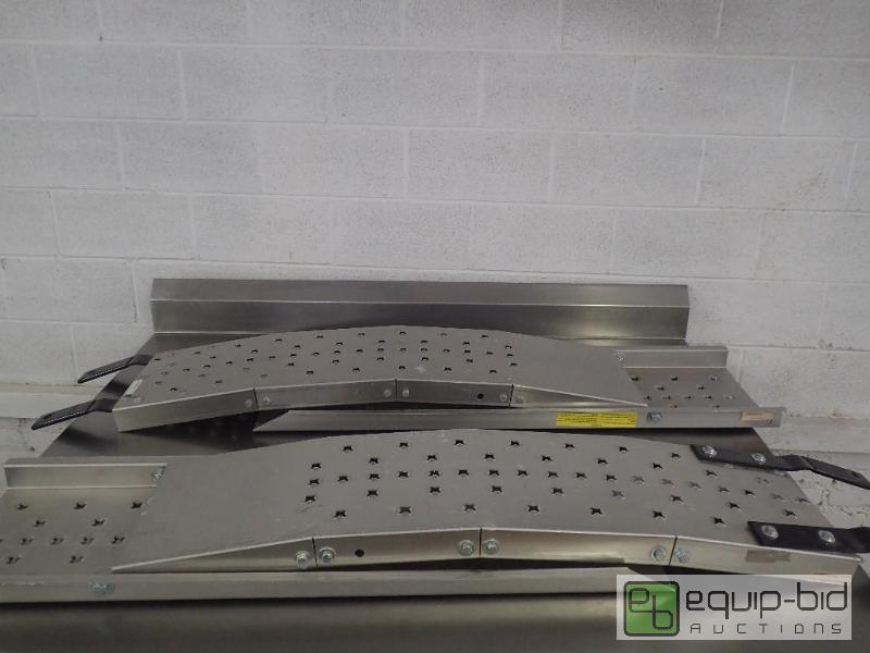 lot 3273 image: Lot of Two Aluminum Ramps