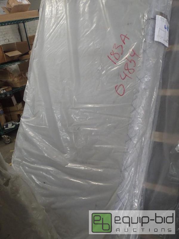 lot 3299 image: Serta Twin XL  9 Foundation