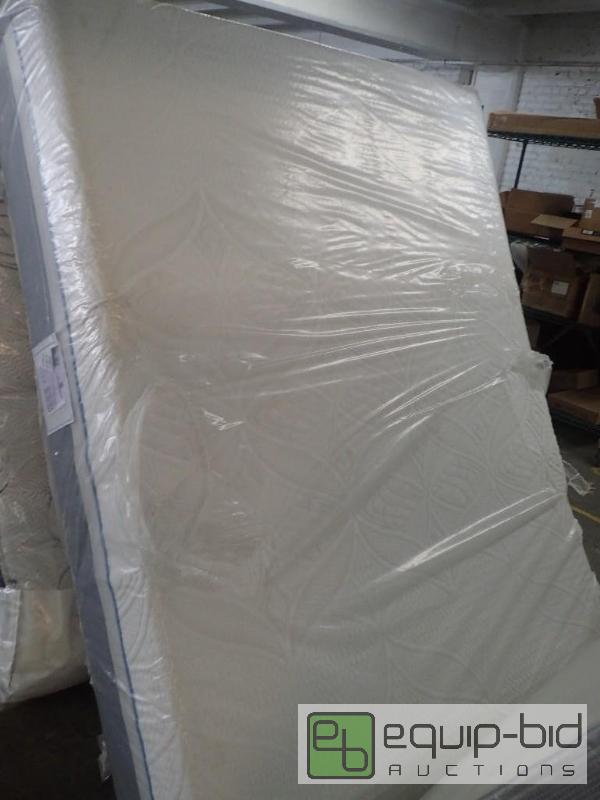 lot 3313 image: Sealy Posturepedic Copper Queen Mattress