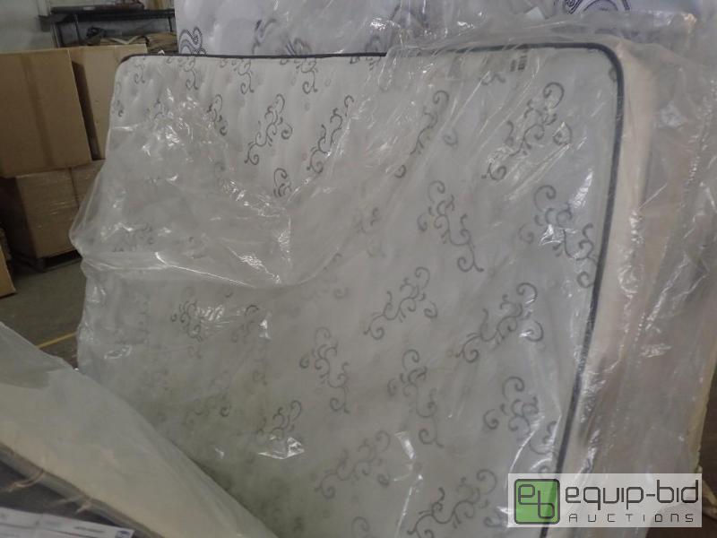 lot 3315 image: Beautyrest Grace Bay II Plush Firm Queen Mattress  Slight Discoloration Pleaase Inspect for Details