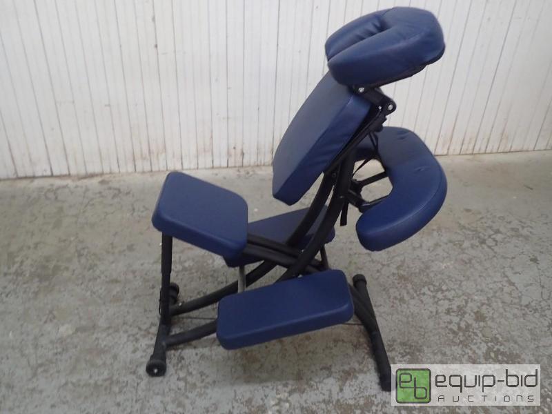 lot 3320 image: Portal Pro 3 Massage Chair By Oakworks
