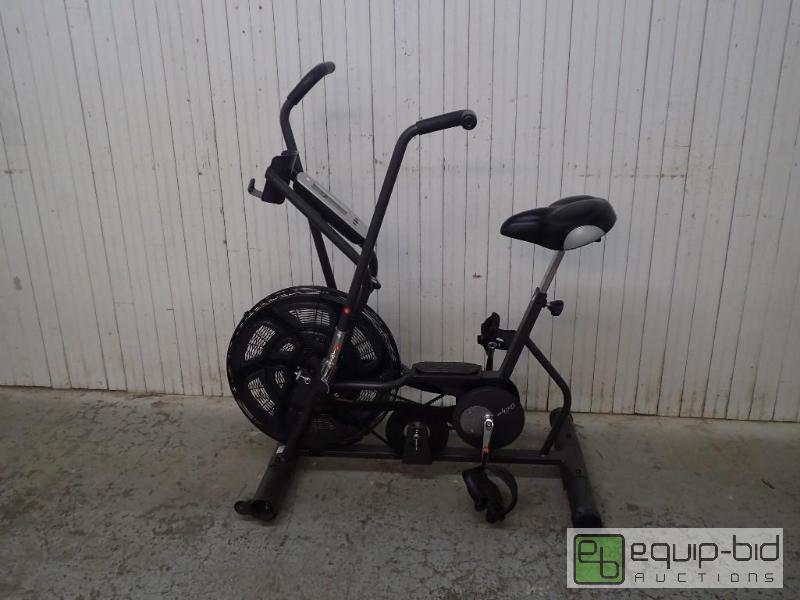 lot 3331 image: Schwinn AD 6 Airdyne Exercise Bike