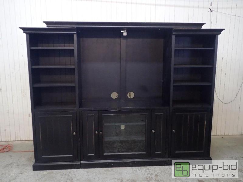 lot 3357 image: Very Large Entertainment Center