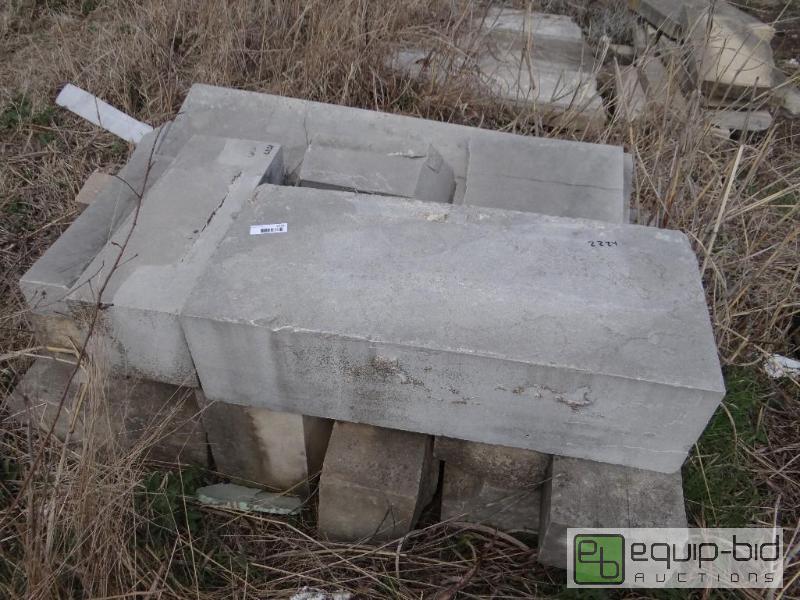 lot 2224 image: Large lot of various size landscaping rock.  ...