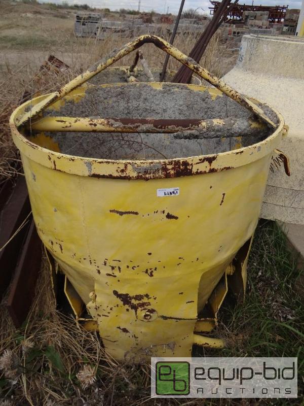 lot 2246 image: Large concrete dump bucket....