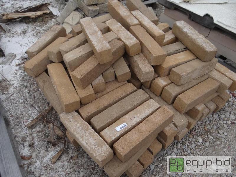 lot 2300 image: &nbspPallet of various size landscape stone...