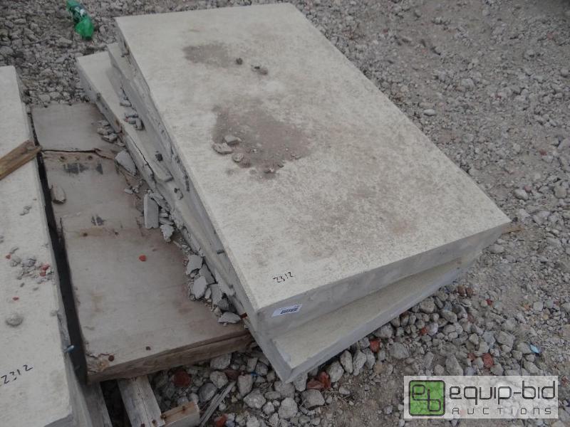 lot 2312 image: 3 Pallets of various size landscape stoneroc...