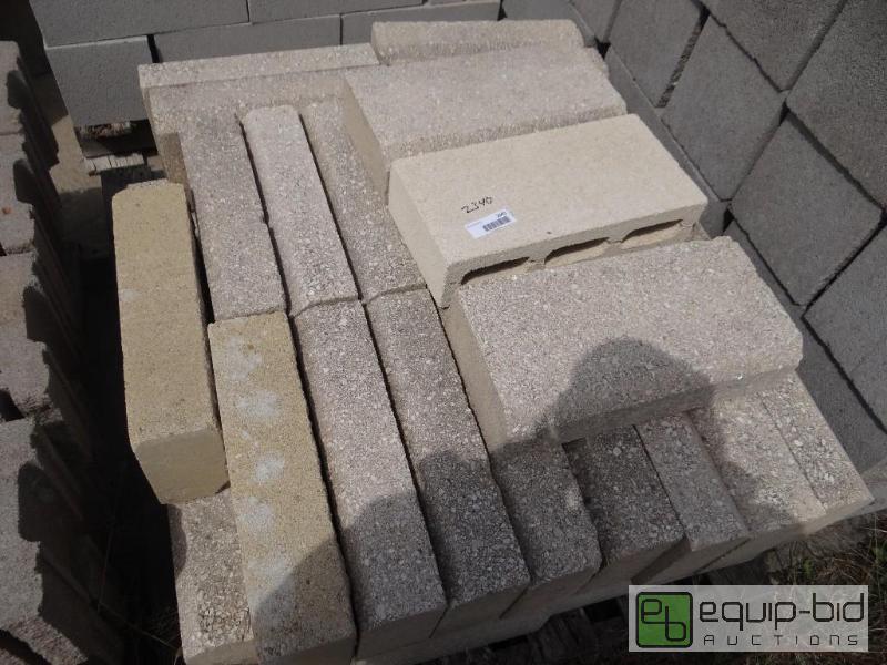 lot 2340 image: Pallet of &nbspblockbuilding block.  Skid...
