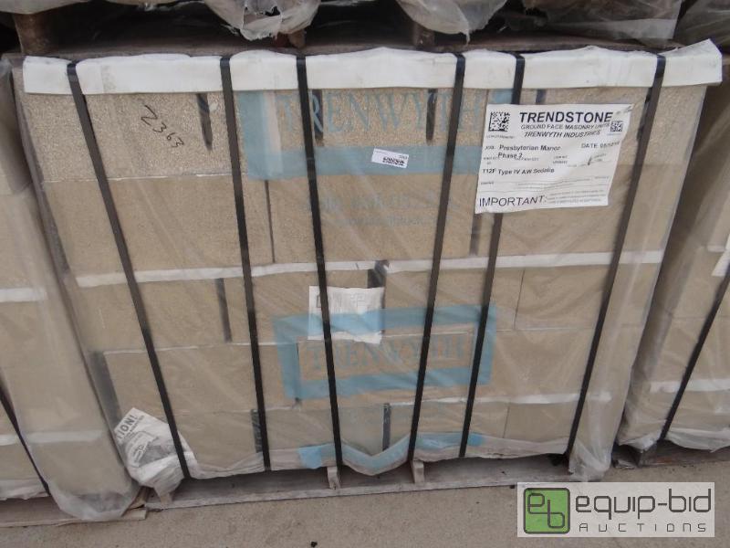 lot 2363 image: Pallet of new trendstone cinder blockbuildin...