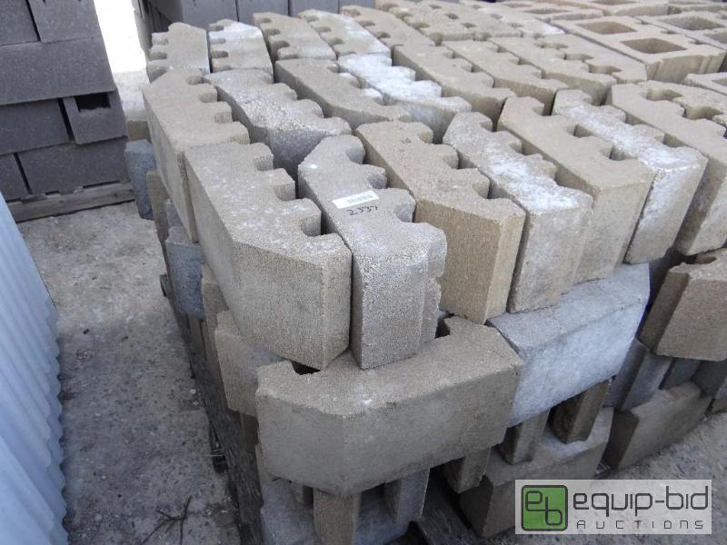 lot 2537 image: 1 Pallet of cinder blockbuilding block.  S...