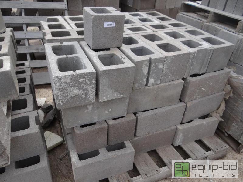 lot 2596 image: 1 Pallet of cinder blockbuilding block.  S...