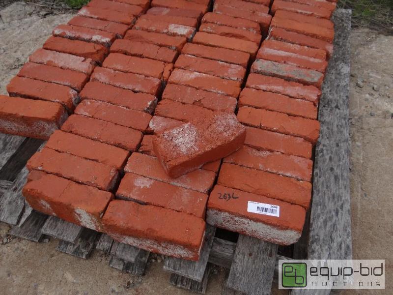 lot 2636 image: 2 Pallet of brickbuilding block.  Skid loa...