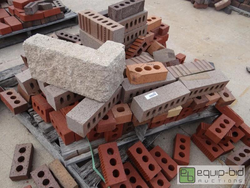 lot 2645 image: 3 Pallet of brickbuilding block.  Skid loa...