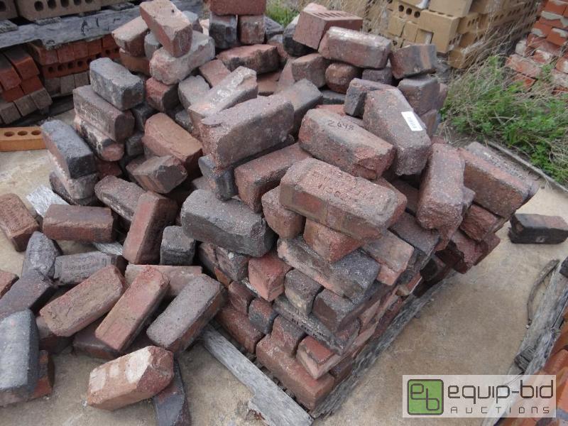 lot 2648 image: 1 Pallet of brickbuilding block.  Skid loa...