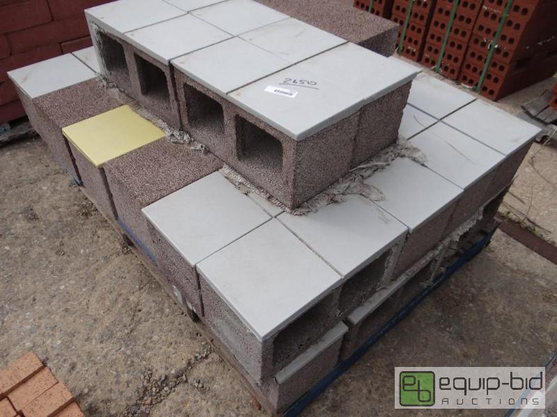 lot 2650 image: 1 Pallet of cinder blockbuilding block.  S...