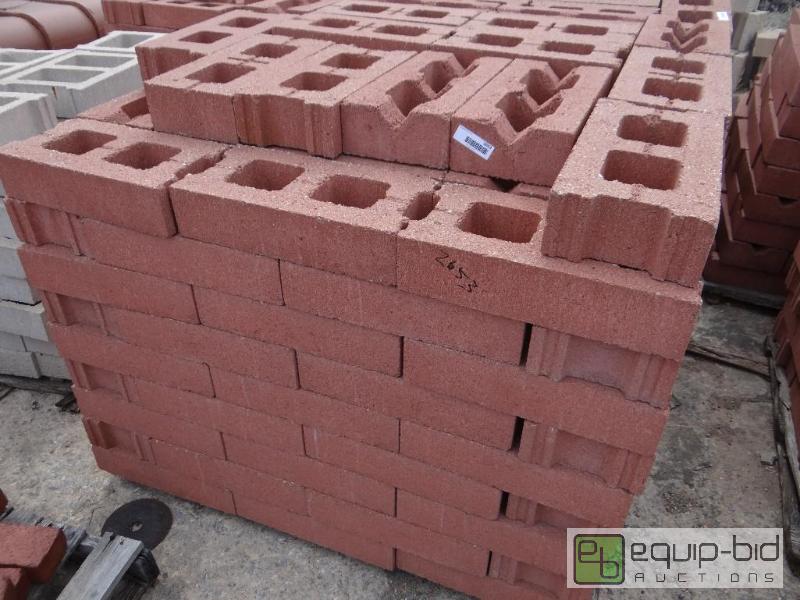 lot 2653 image: 1 Pallet of brickbuilding block.  Skid loa...