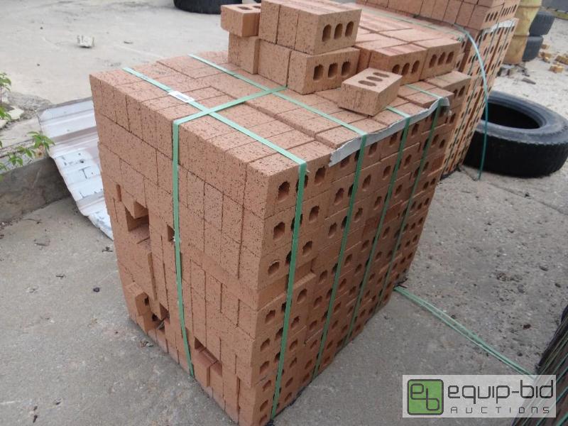 lot 2661 image: 1 Pallet of brickbuilding block.  Skid loa...